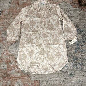 Vintage Oscar de Renta night gown